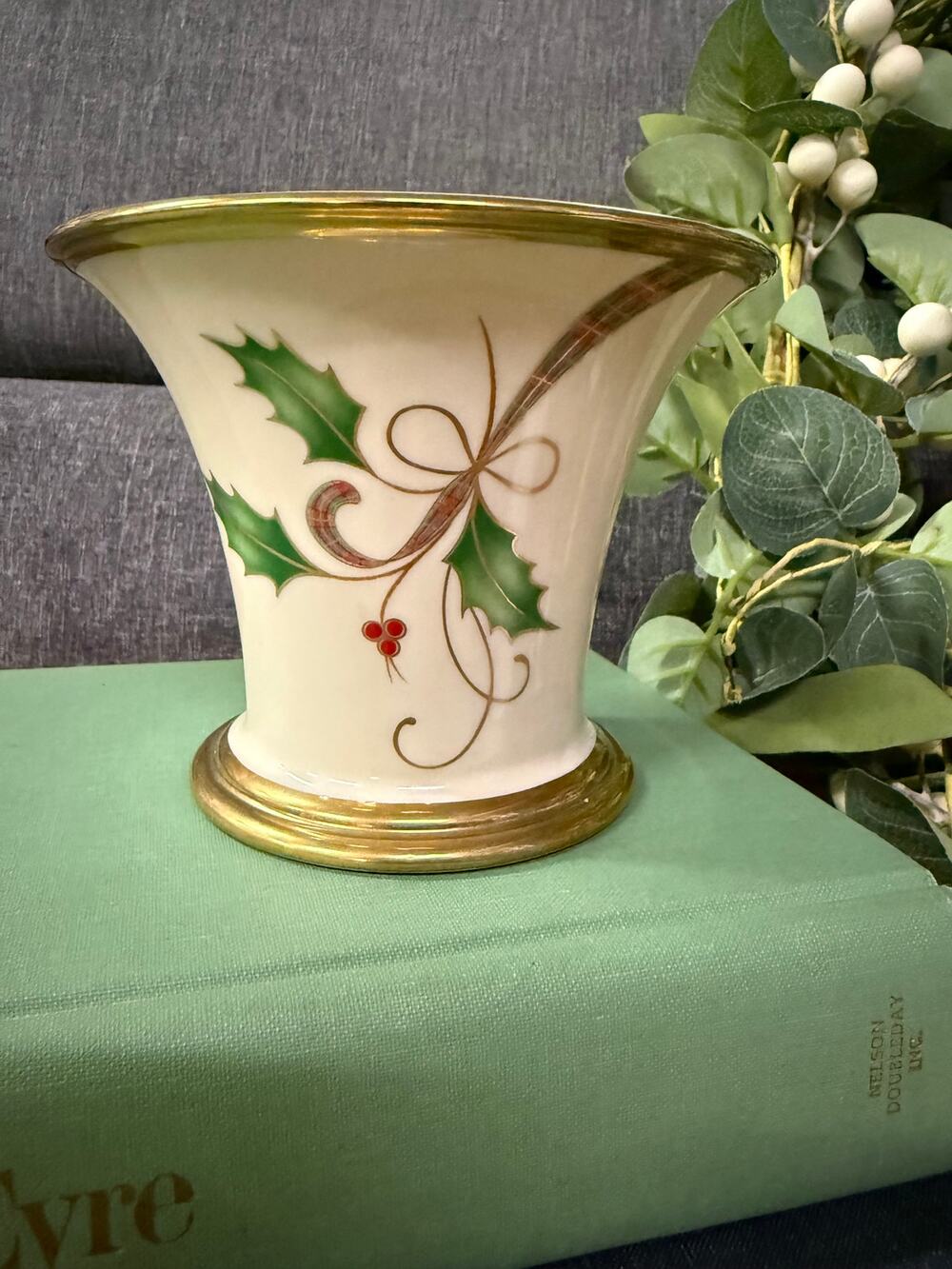 Lenox Holiday Nouveau Gold Candle Votive